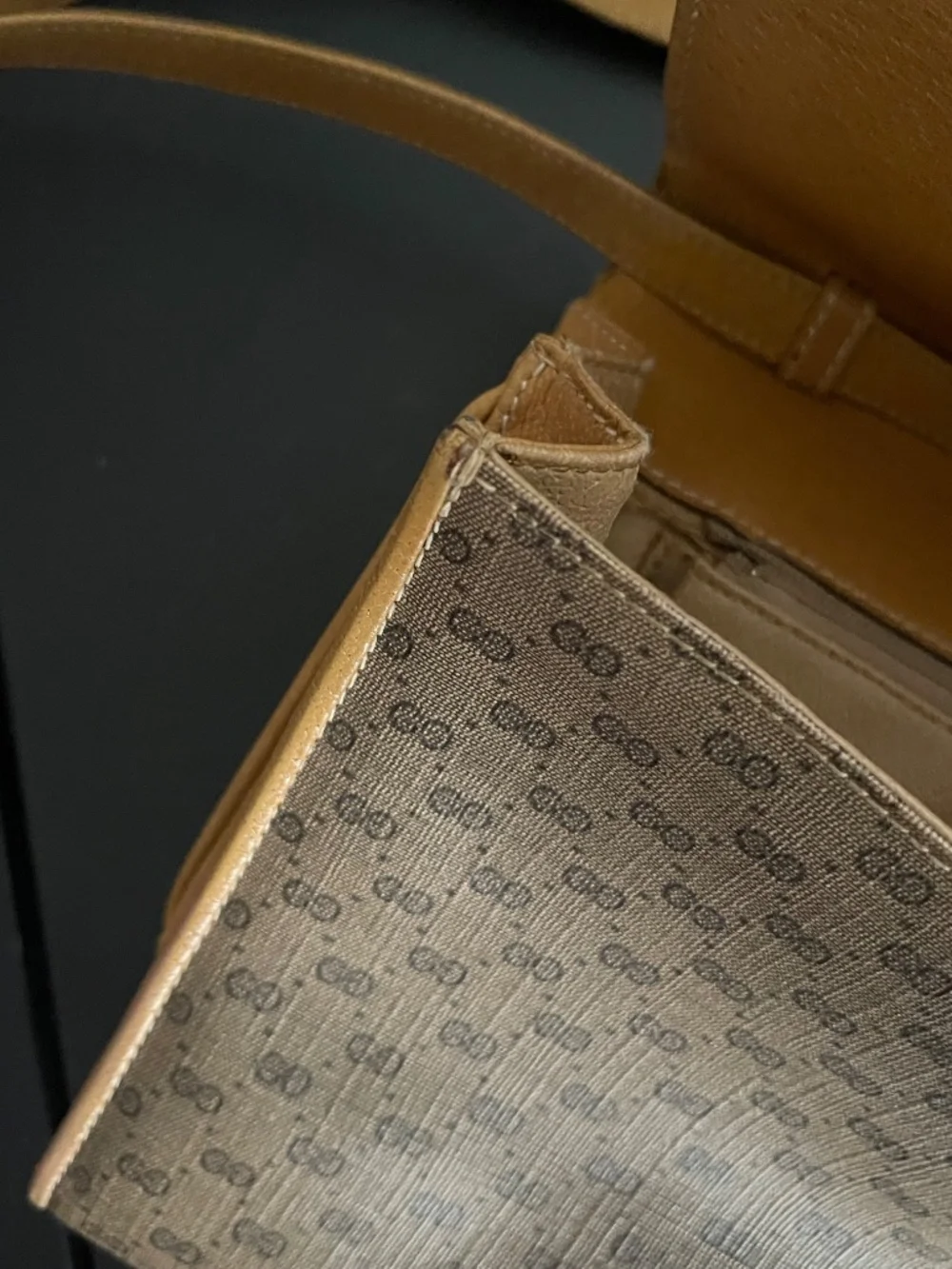 Vintage 1980s Gucci GG Monogram Canvas Crossbody Bag Tan Leather Trim Authentic - Picture 11 of 16